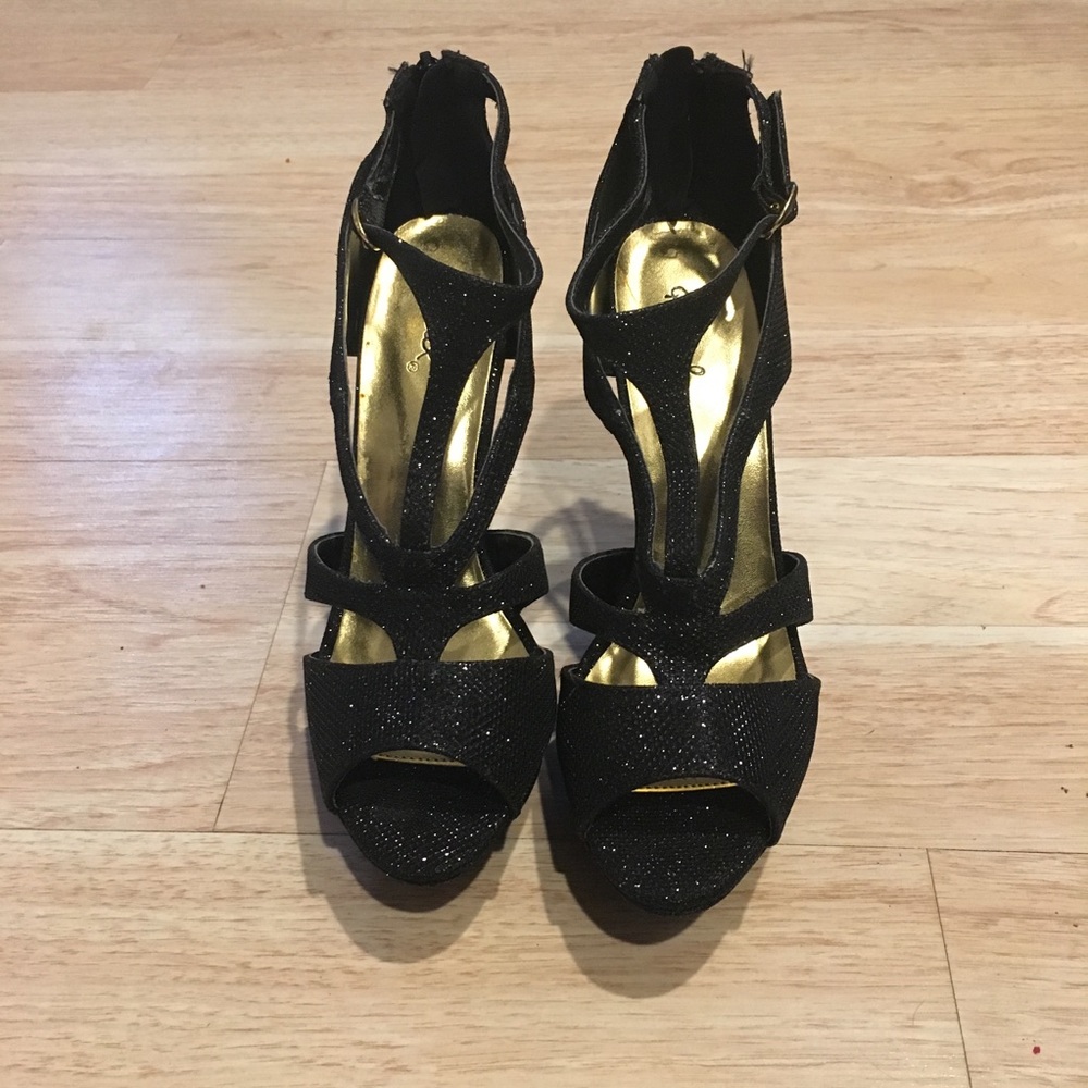 Qupid black glittering heels